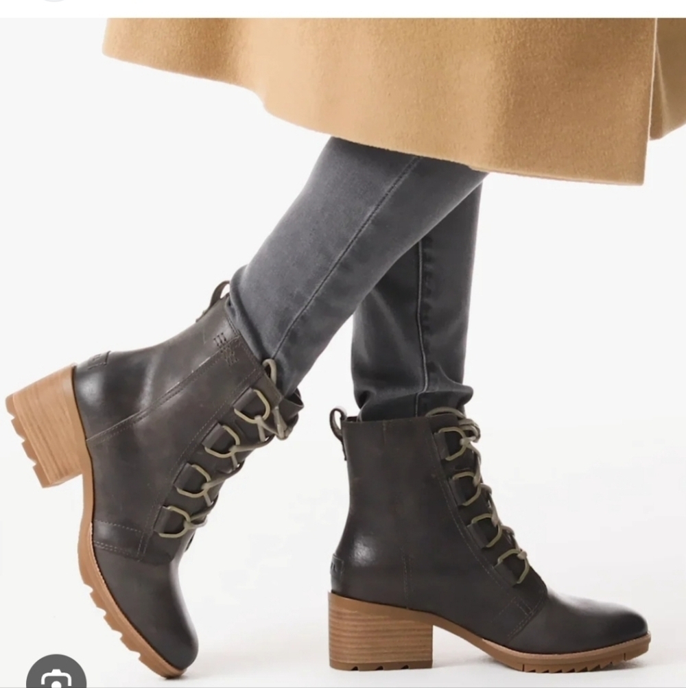 Sorel cate lace Up bootie Leather size 6.5